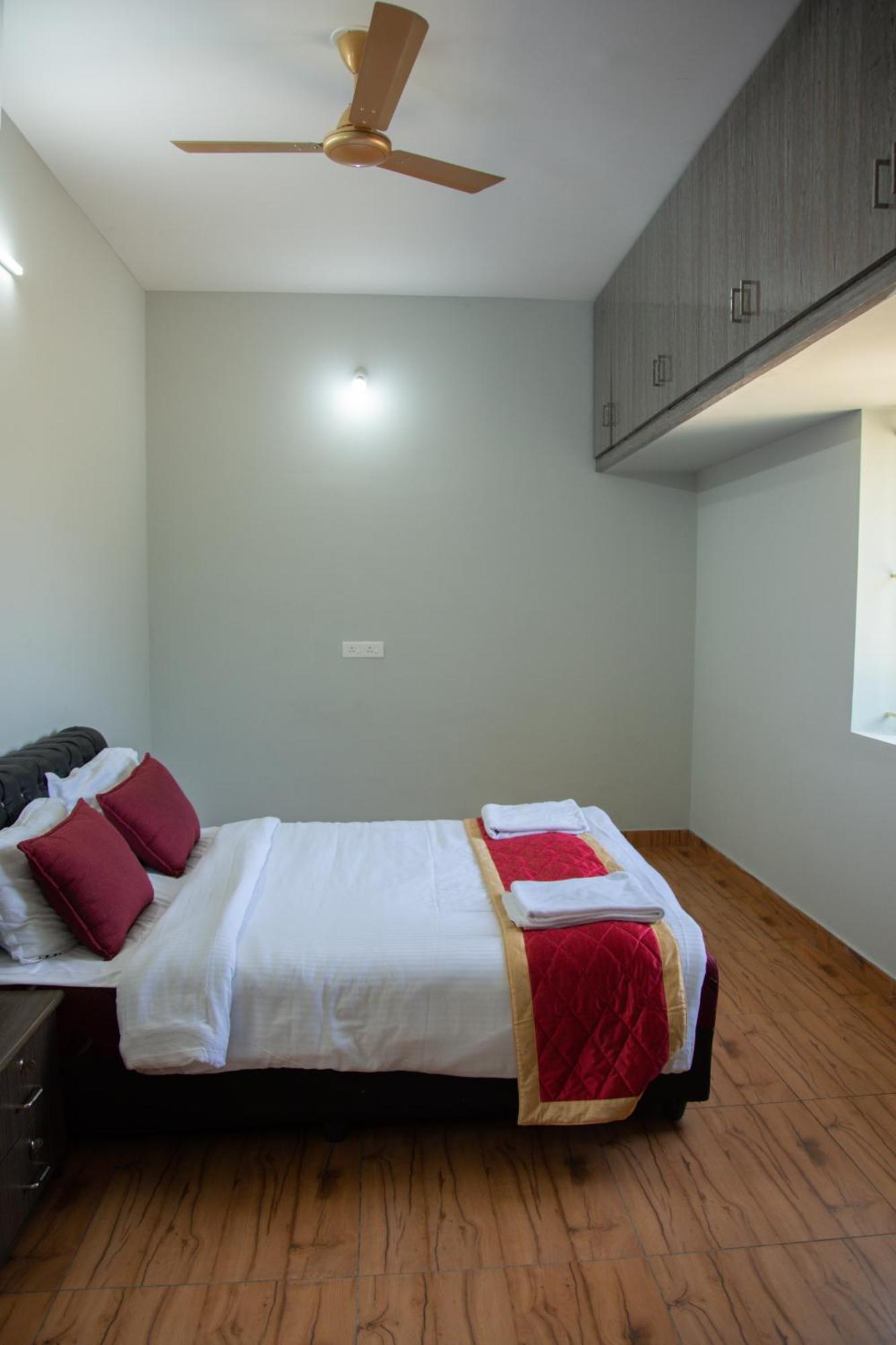 Jk - 4 Bhk Villa 埃尔加德 外观 照片